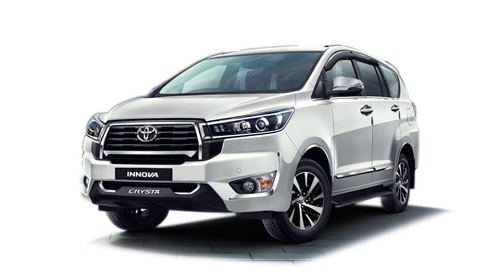 innova-crysta-exterior-left-front-three-quarter images